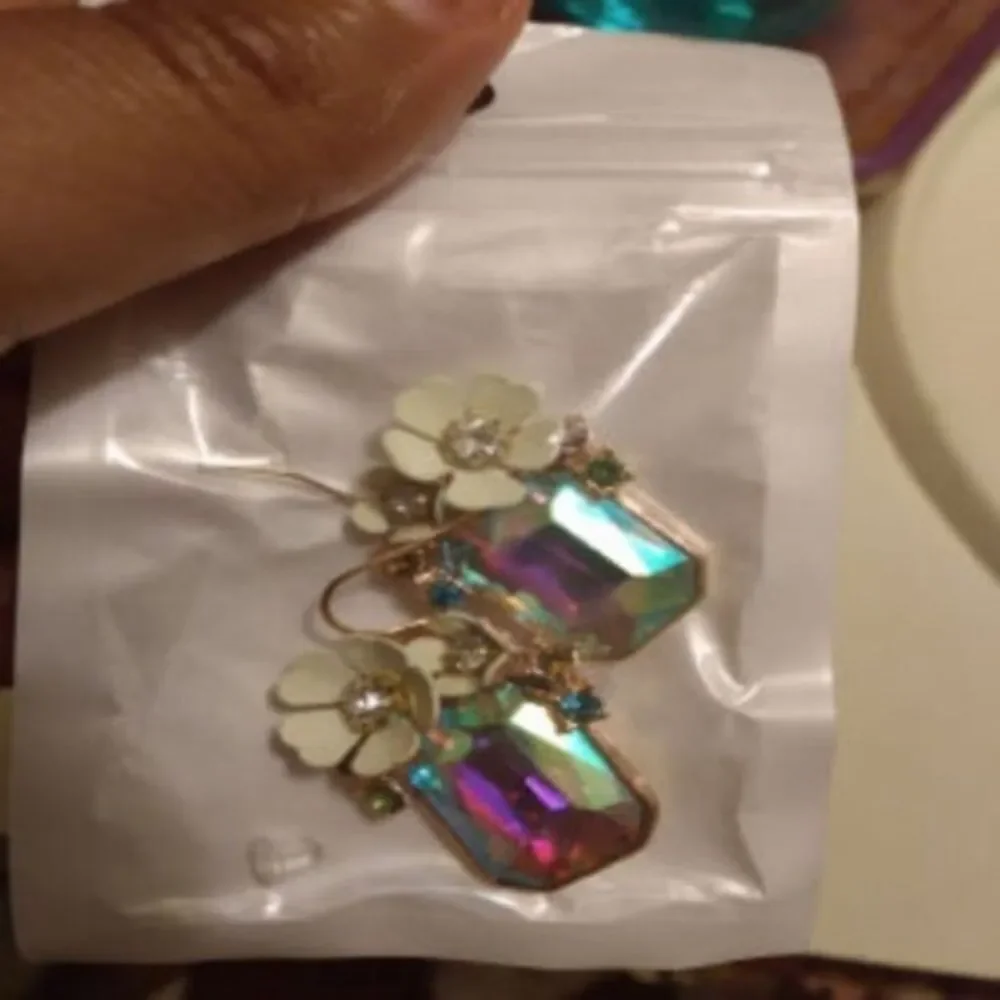 Betsey Johnson Flower Vintage Crystal Cluster Stone Drop Women Earring